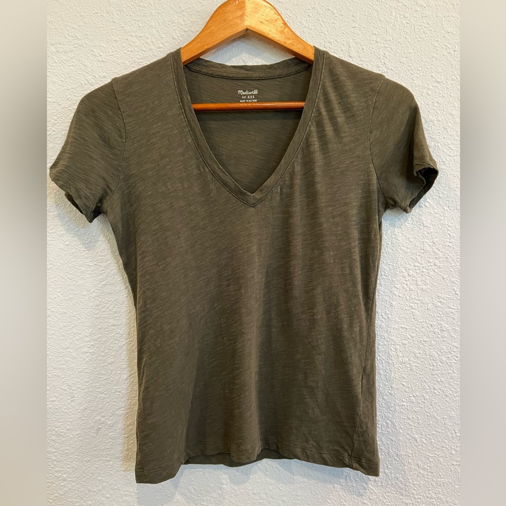 Madewell Whisper Cotton V-Neck Tee Army Green XXS